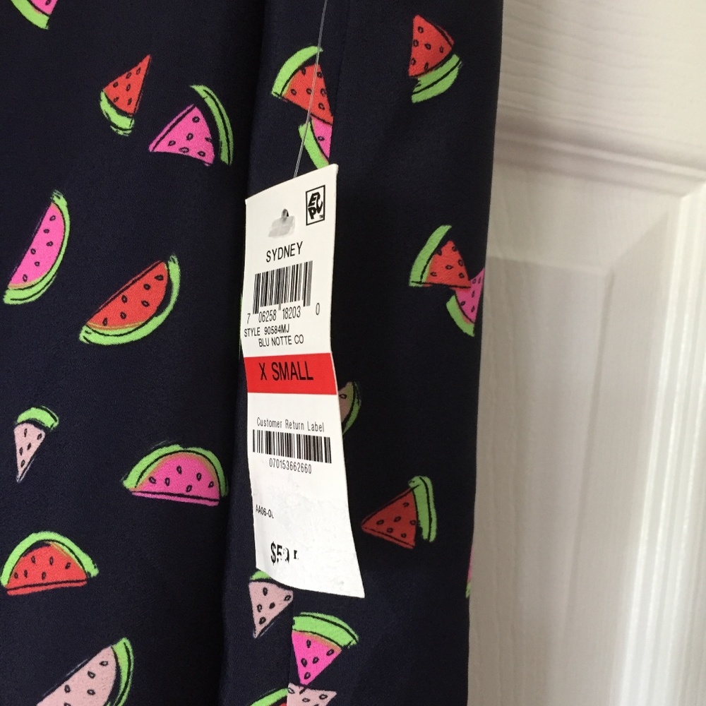 New Watermelon Print Layered Sleeveless Blouse - Picture 4 of 6